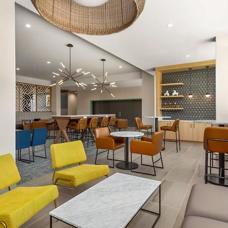 Hampton Inn & Suites San Mateo-San Francisco Airport Bagian luar foto